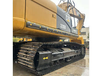 Crawler excavator CAT320D: picture 3