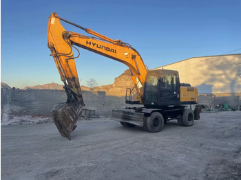 Wheel excavator HYUNDAI
