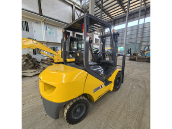 Diesel forklift Komatsu FD30 Forklift: picture 5