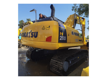 Crawler excavator KOMATSU PC200-8