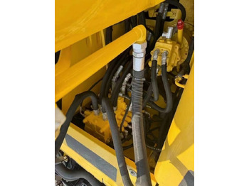 Crawler excavator Komatsu PC 130: picture 4