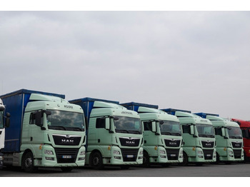Curtainsider truck MAN TGX 26.460