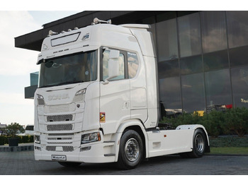 Tractor unit SCANIA S 500