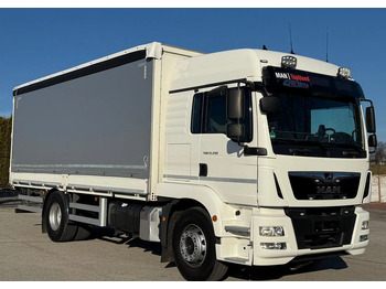 Curtainsider truck MAN TGM 15.290