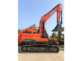 Crawler excavator DOOSAN DX225