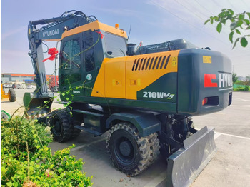 Wheel excavator HYUNDAI