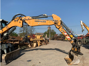 Wheel excavator Liebherr A912 Compact+Engcon Rototilt: picture 5