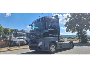 Tractor unit MERCEDES-BENZ Actros 1845