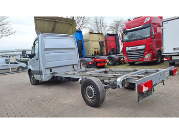 Van Mercedes-Benz Fahrgestell 316: picture 5