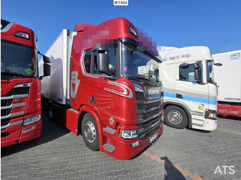 Tractor unit SCANIA R 530 V8