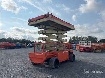 Scissor lift