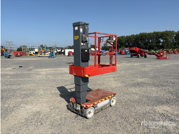 Vertical mast lift SKYJACK