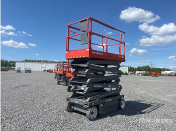 Scissor lift SKYJACK