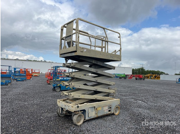 Scissor lift GENIE