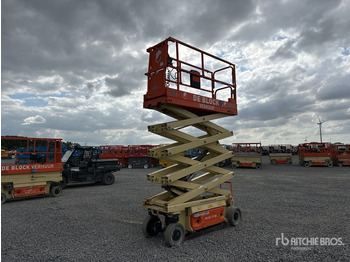 Scissor lift JLG
