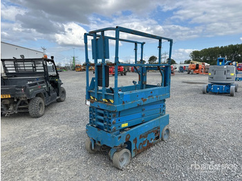 Scissor lift GENIE