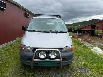 Small van Toyota Hiace 4x4: picture 3