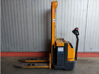 Stacker JUNGHEINRICH EJC