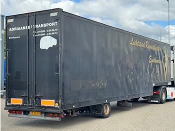 Low loader semi-trailer