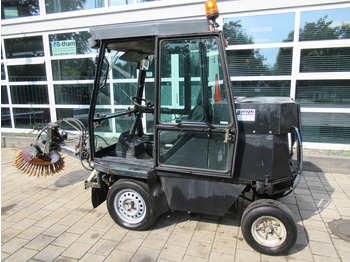 Road sweeper ROBERINE 1503 - 628 4WD Onkruidborstelmachine: picture 3
