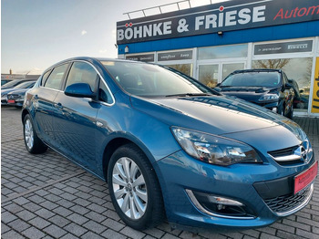 Car OPEL