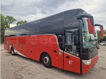 Coach VAN HOOL