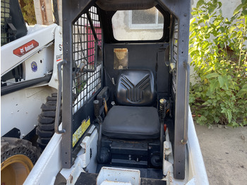 Skid steer loader Bobcat S70: picture 5