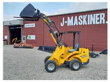 Compact loader EUROTRAC