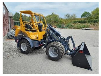 Compact loader EUROTRAC