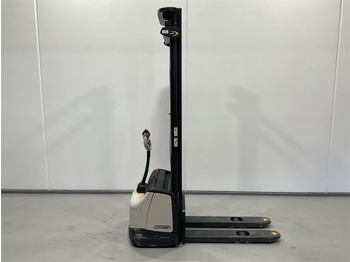 Stacker CROWN