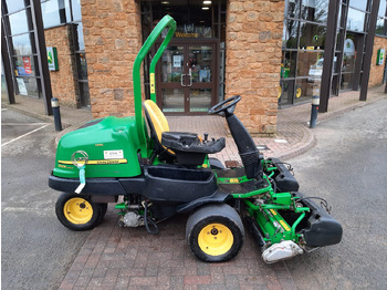 Garden mower John Deere 2500E greens triple mower: picture 2