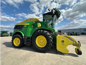 Forage harvester JOHN DEERE