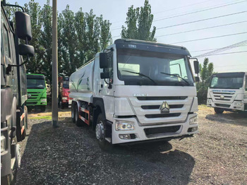 Tank truck SINOTRUK HOWO