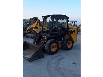 Compact track loader JCB 225: picture 4