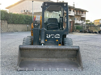Compact track loader JCB