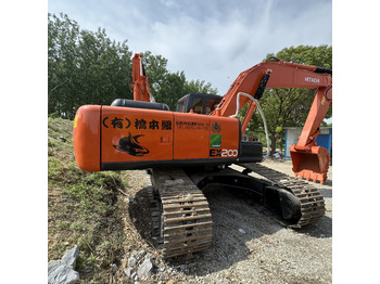 Crawler excavator HITACHI ZX200: picture 3 Crawler excavator HITACHI ZX200: picture 3