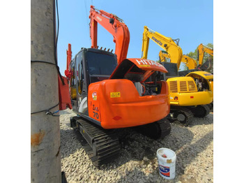 Crawler excavator HITACHI ZX200: picture 2