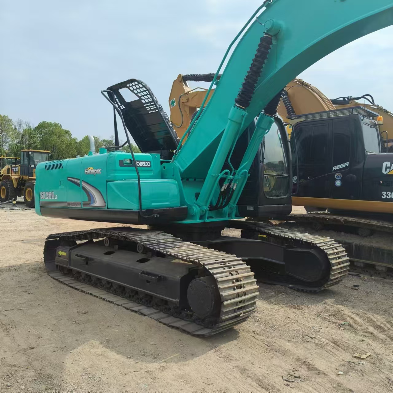 Crawler excavator KOBELCO SK260: picture 3