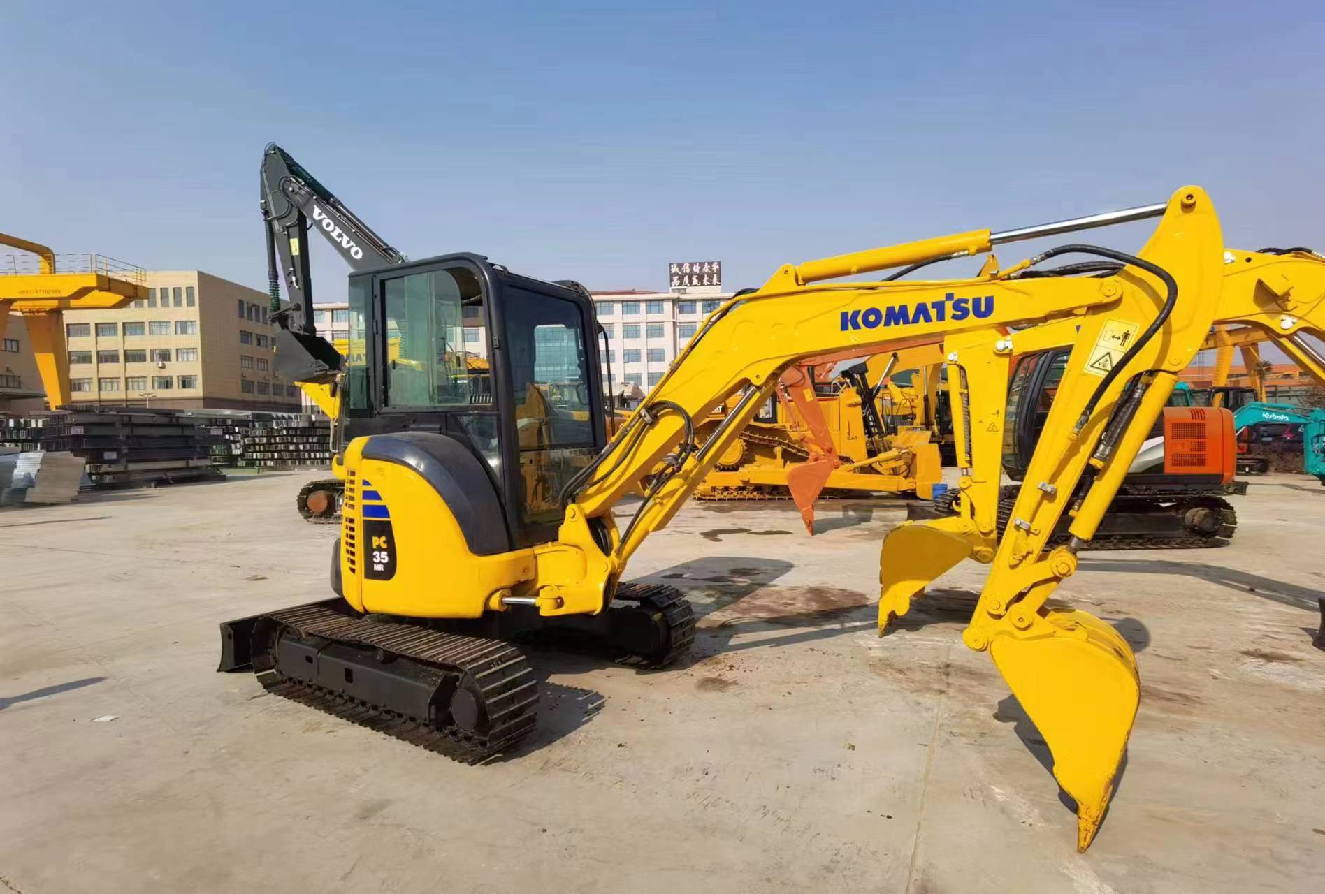 KOMATSU PC35 leasing KOMATSU PC35: picture 2