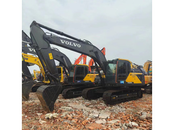Crawler excavator VOLVO EC210: picture 2