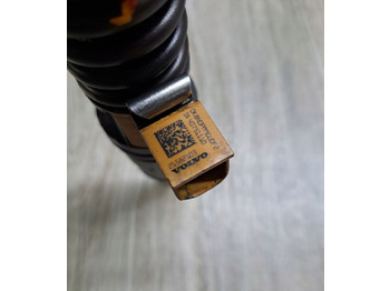 Injector for Truck Volvo POMPOWTRYSKIWACZ WTRYSK RENAULT PREMIUM DXI VOLVO FM 9 21582103: picture 2