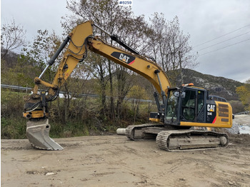 Excavator CATERPILLAR 324