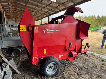 Hay and forage equipment KVERNELAND