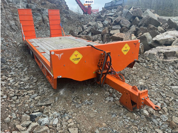 Low loader trailer