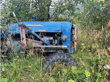 Farm tractor Ca. 1961 Fordson Super Major 4×2 Tractor w/ Bucket: picture 3