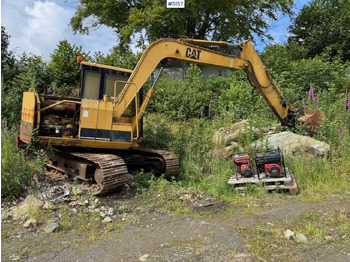 Excavator CATERPILLAR E70B
