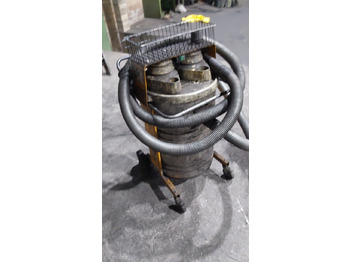 Industrial vacuum cleaner