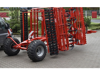 Cultivator