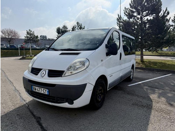 Passenger van RENAULT Trafic
