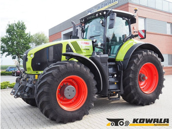 Farm tractor CLAAS Axion 920
